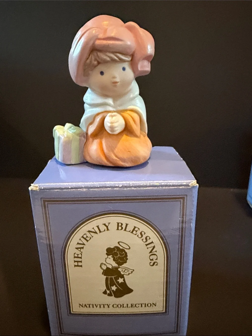 Avon “Heavenly Blessings”Nativity Figurine Set
